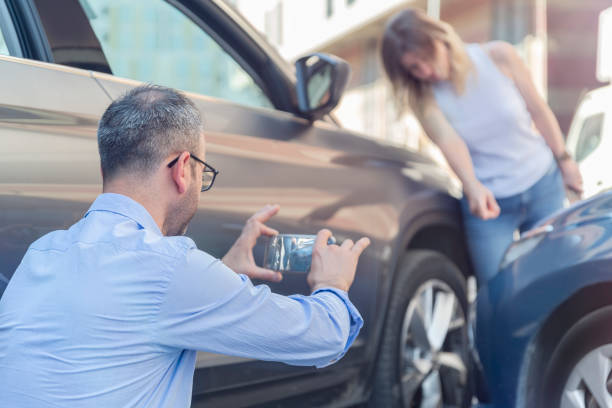 Professional Commercial Auto Insurance technician working in Taft Southwest, TX